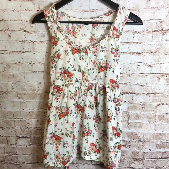 Topshop Tops - ✨TOPSHOP FLORAL PRINT TOP✨